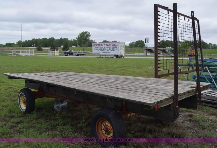 image for item BW9420 Hay wagon