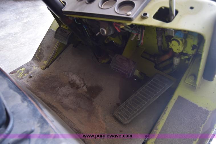 image for item BW9421 Clark C500-Y50 forklift