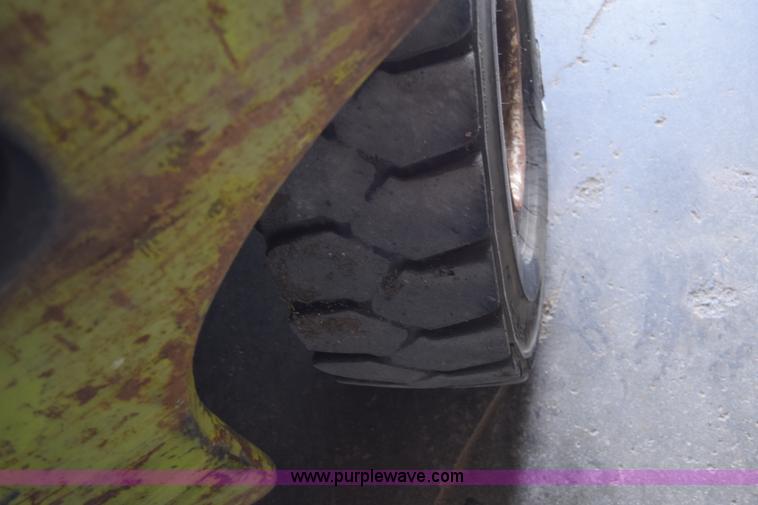 image for item BW9421 Clark C500-Y50 forklift