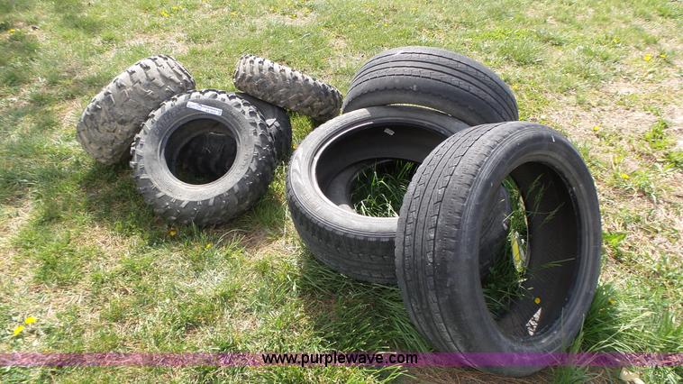 image for item BX9070 (8) tires