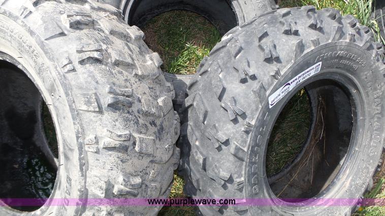 image for item BX9070 (8) tires
