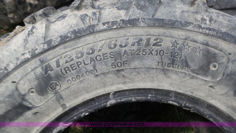 image for item BX9070 (8) tires