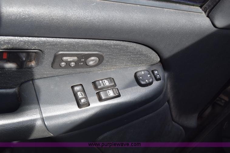 image for item BX9704 2001 Chevrolet Silverado 1500 Ext. Cab pickup truck