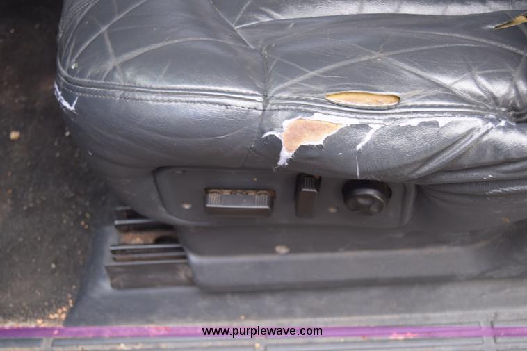 image for item BX9704 2001 Chevrolet Silverado 1500 Ext. Cab pickup truck