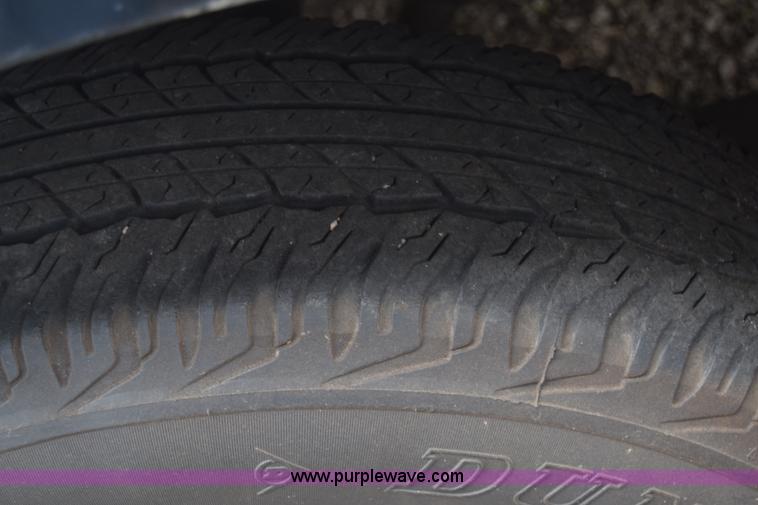 image for item BX9704 2001 Chevrolet Silverado 1500 Ext. Cab pickup truck