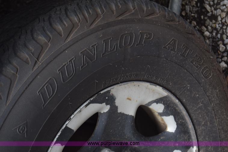 image for item BX9704 2001 Chevrolet Silverado 1500 Ext. Cab pickup truck