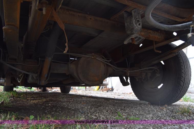 image for item BX9704 2001 Chevrolet Silverado 1500 Ext. Cab pickup truck