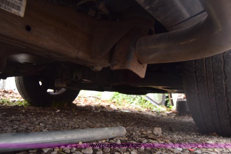 image for item BX9704 2001 Chevrolet Silverado 1500 Ext. Cab pickup truck