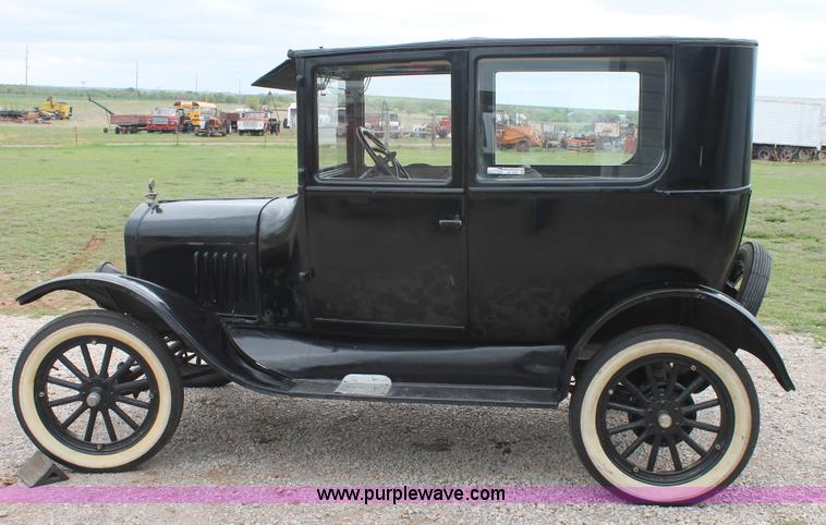 image for item BZ9085 1925 Ford Model T