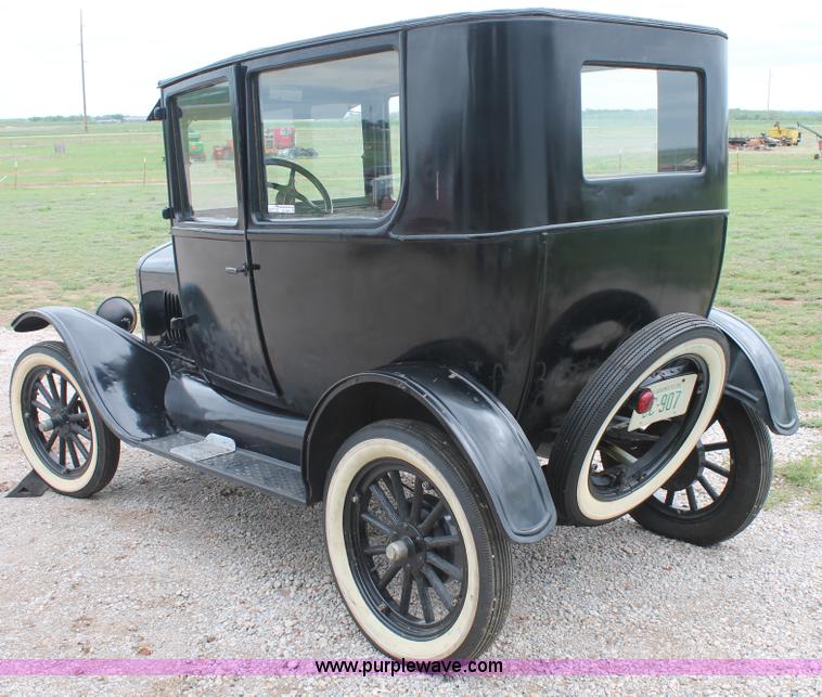 image for item BZ9085 1925 Ford Model T