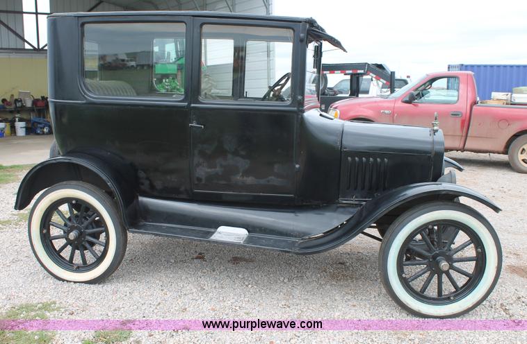 image for item BZ9085 1925 Ford Model T