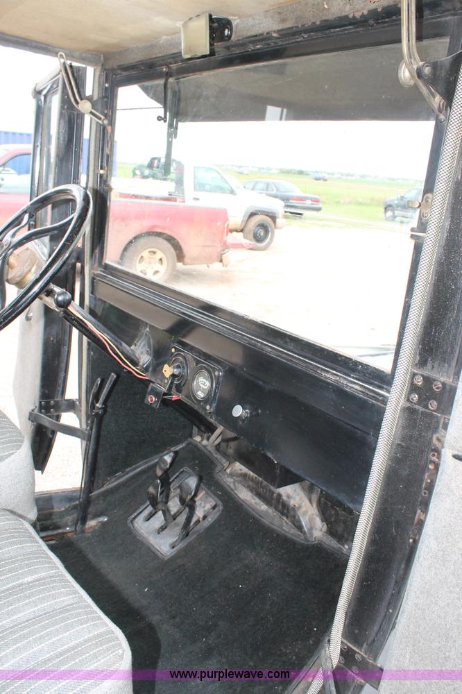 image for item BZ9085 1925 Ford Model T