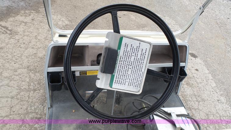 image for item BZ9256 1990 Club Cart DS golf cart