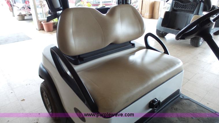 image for item BZ9257 2012 Club Car Precedent golf cart