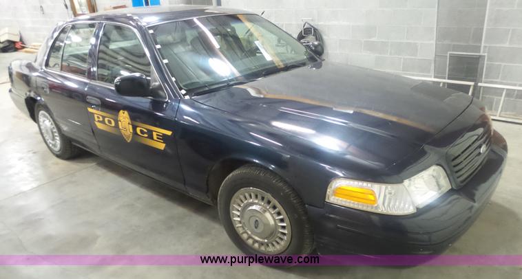 image for item BZ9540 1999 Ford Crown Victoria Police Interceptor