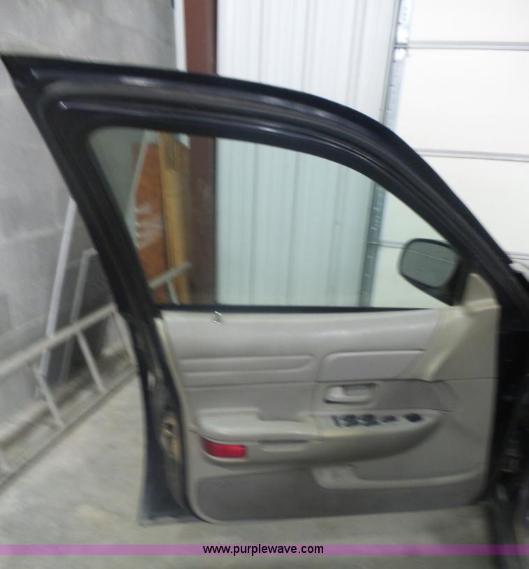 image for item BZ9540 1999 Ford Crown Victoria Police Interceptor