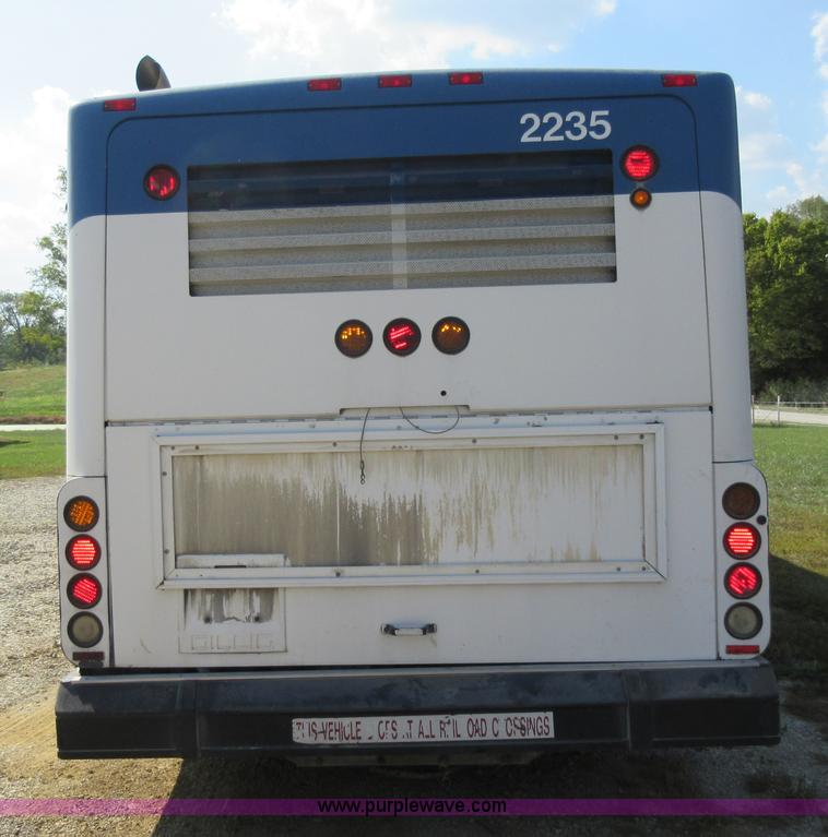 image for item I6458 2002 Gillig Low Floor G22B102N4 transit bus