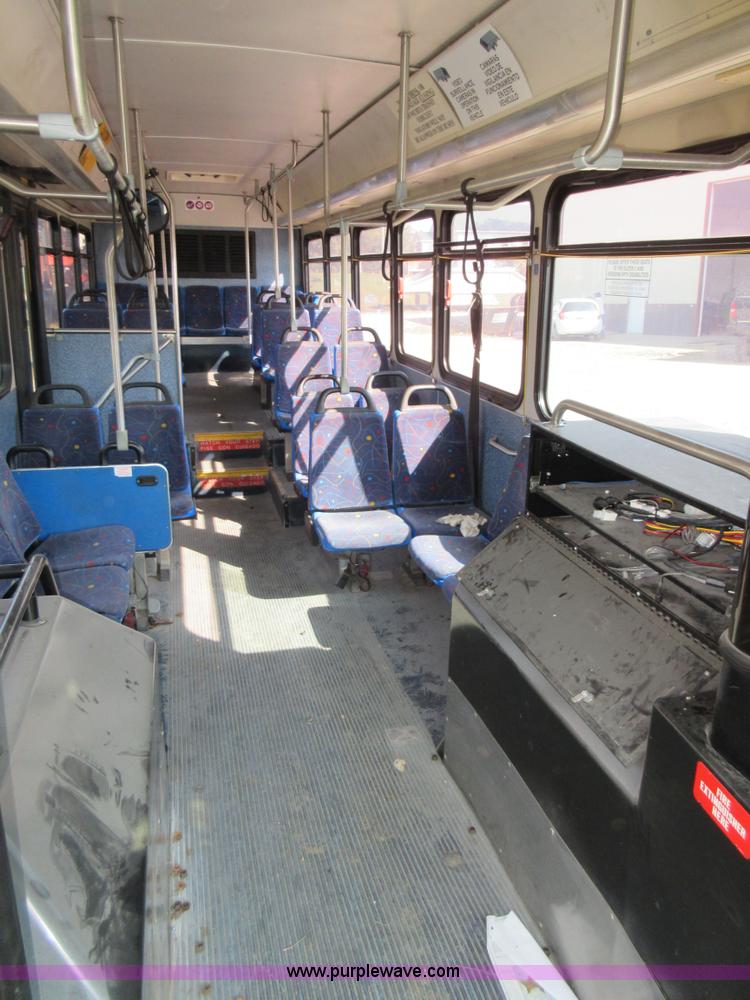 image for item I6458 2002 Gillig Low Floor G22B102N4 transit bus