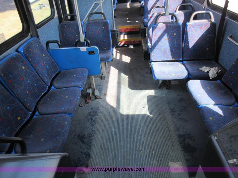 image for item I6458 2002 Gillig Low Floor G22B102N4 transit bus
