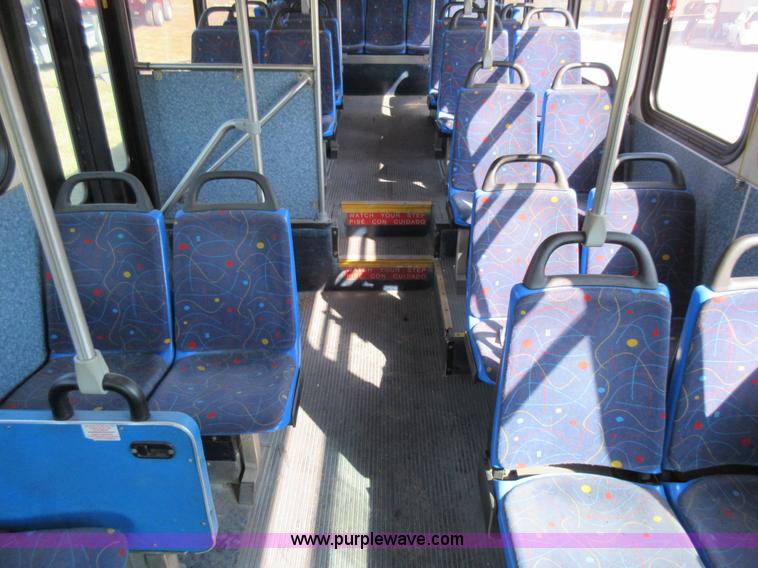 image for item I6458 2002 Gillig Low Floor G22B102N4 transit bus