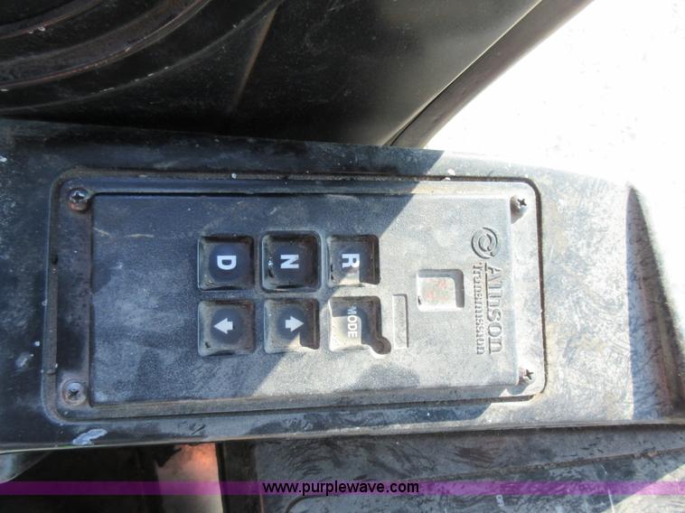 image for item I6458 2002 Gillig Low Floor G22B102N4 transit bus