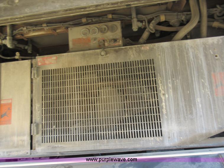 image for item I6458 2002 Gillig Low Floor G22B102N4 transit bus