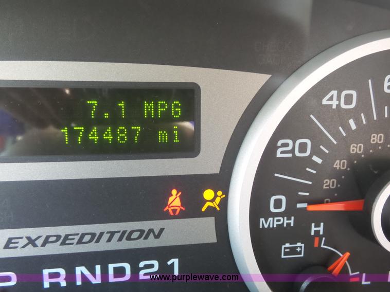 image for item J4116 2006 Ford Expedition Eddie Bauer SUV