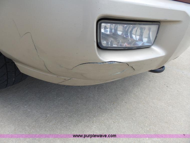 image for item J4116 2006 Ford Expedition Eddie Bauer SUV