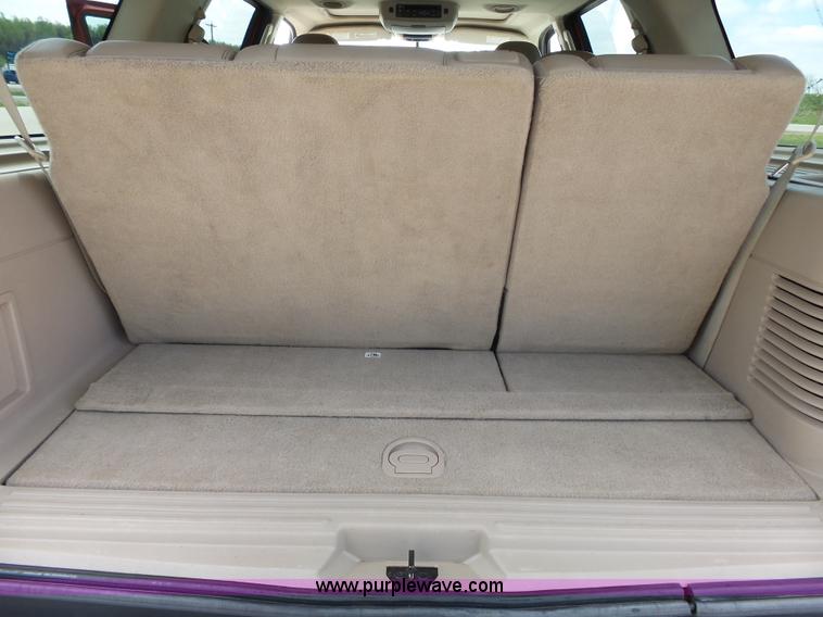 image for item J4116 2006 Ford Expedition Eddie Bauer SUV