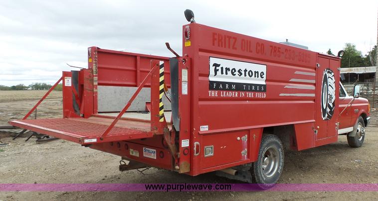 image for item J4119 1987 Ford F350 XLT Lariat service truck