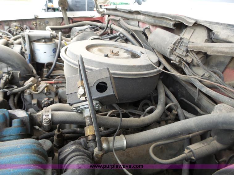 image for item J4119 1987 Ford F350 XLT Lariat service truck