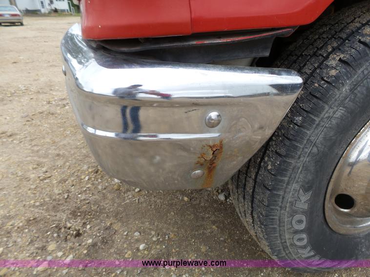 image for item J4119 1987 Ford F350 XLT Lariat service truck