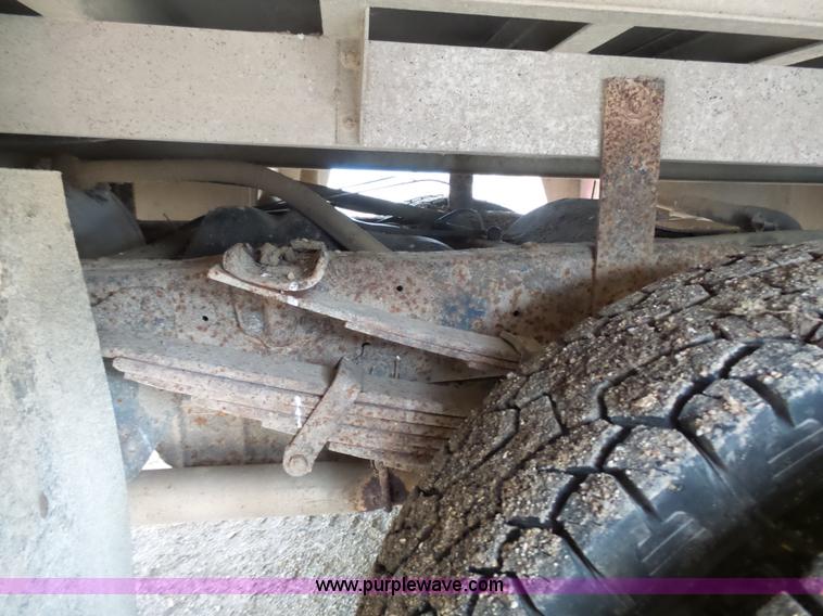 image for item J4119 1987 Ford F350 XLT Lariat service truck