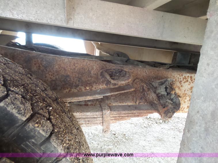 image for item J4119 1987 Ford F350 XLT Lariat service truck