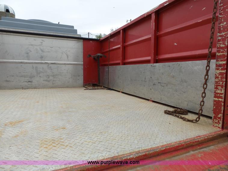 image for item J4119 1987 Ford F350 XLT Lariat service truck