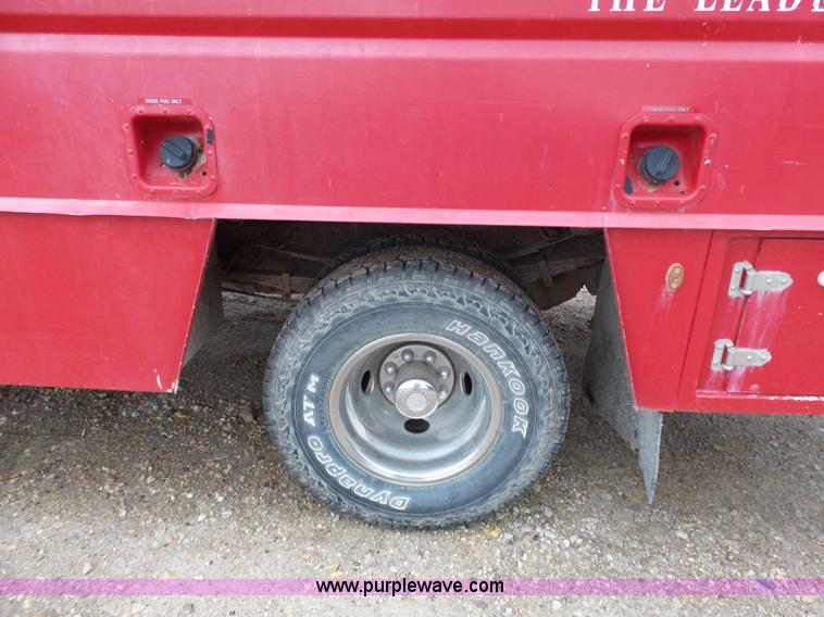 image for item J4119 1987 Ford F350 XLT Lariat service truck