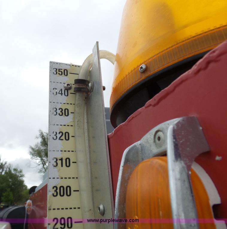 image for item J4119 1987 Ford F350 XLT Lariat service truck