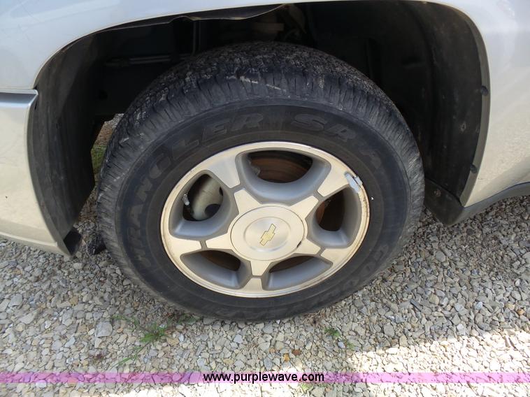 image for item J4145 2008 Chevrolet Trailblazer LS SUV