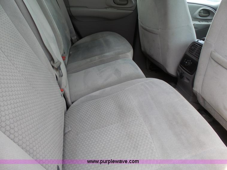 image for item J4145 2008 Chevrolet Trailblazer LS SUV