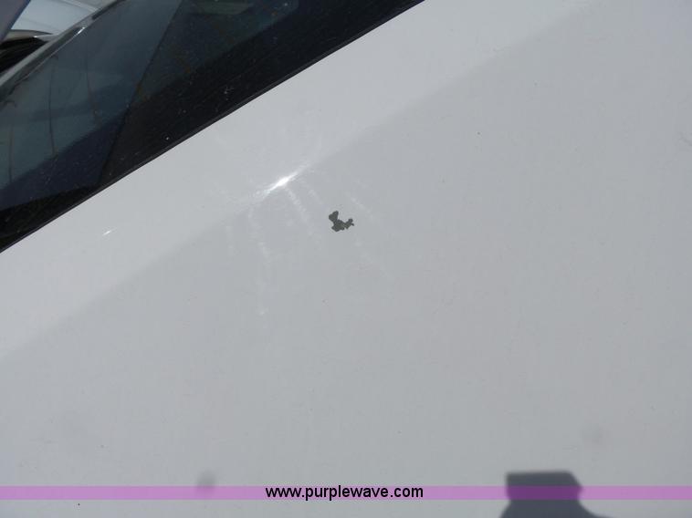 image for item J4989 2006 Ford Taurus SE