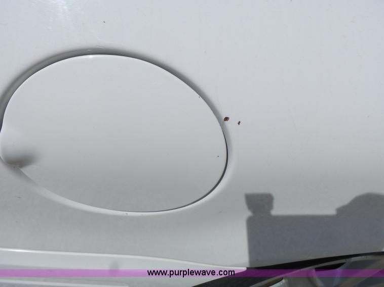 image for item J4989 2006 Ford Taurus SE