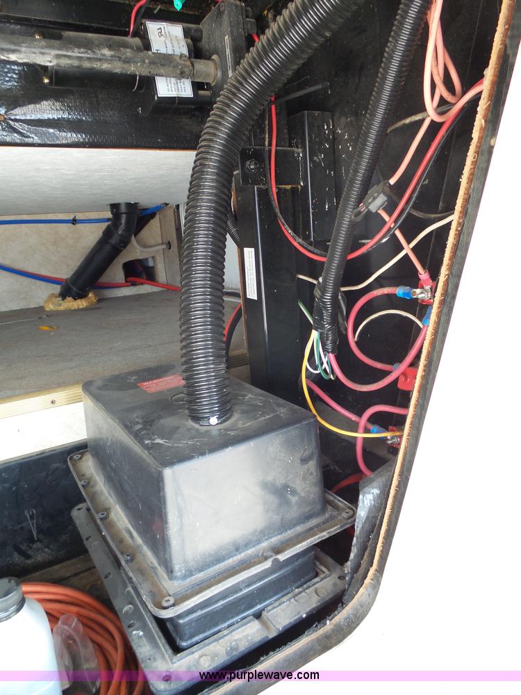 image for item J4990 2007 Forest River Salem LE camper