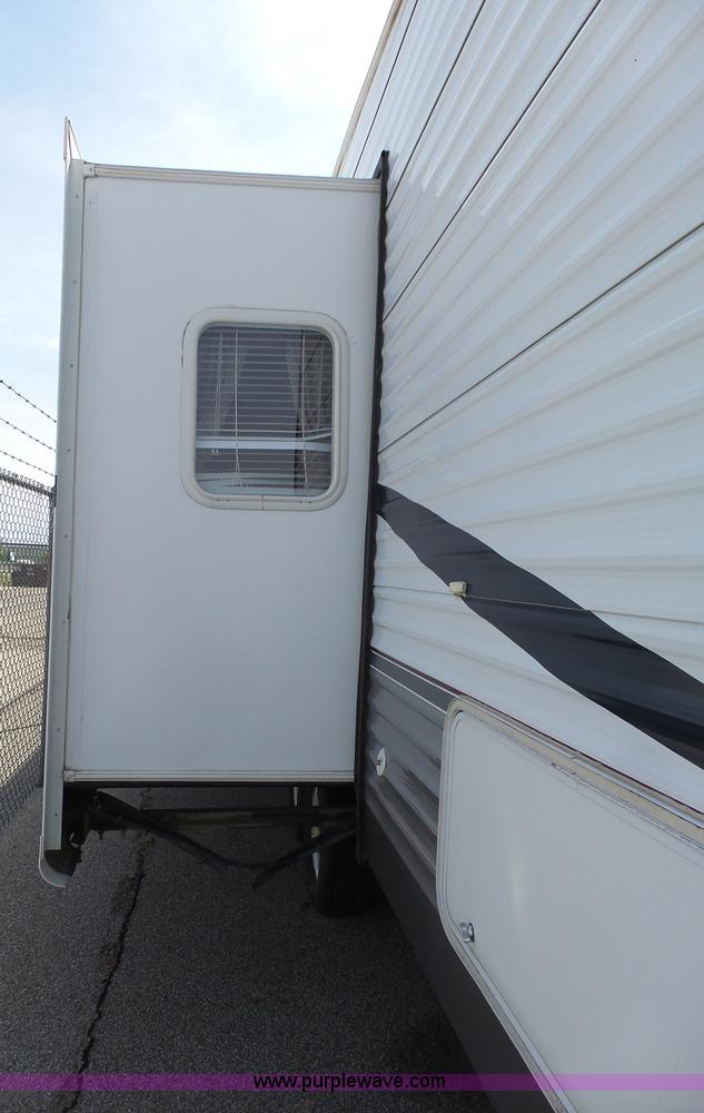 image for item J4990 2007 Forest River Salem LE camper