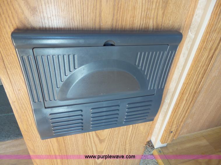 image for item J4990 2007 Forest River Salem LE camper