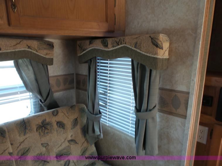 image for item J4990 2007 Forest River Salem LE camper
