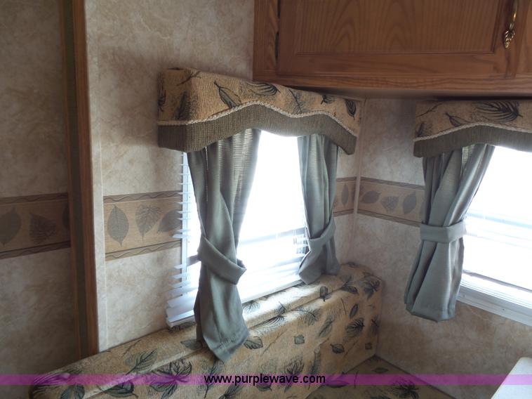 image for item J4990 2007 Forest River Salem LE camper