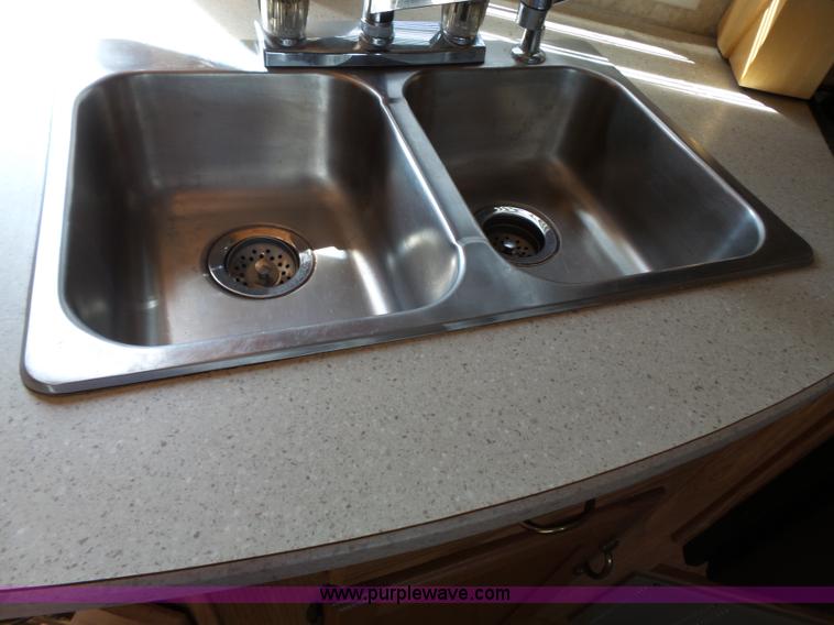 image for item J4990 2007 Forest River Salem LE camper