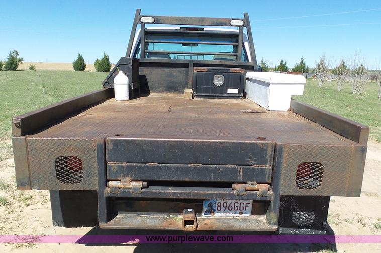 image for item J6135 2000 Chevrolet 2500 flatbed pickup truck