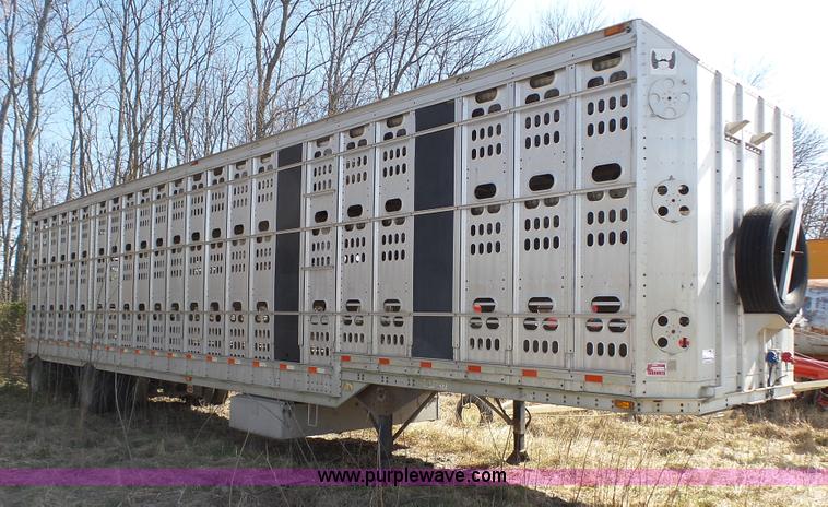 image for item J6266 1998 Barrett livestock trailer