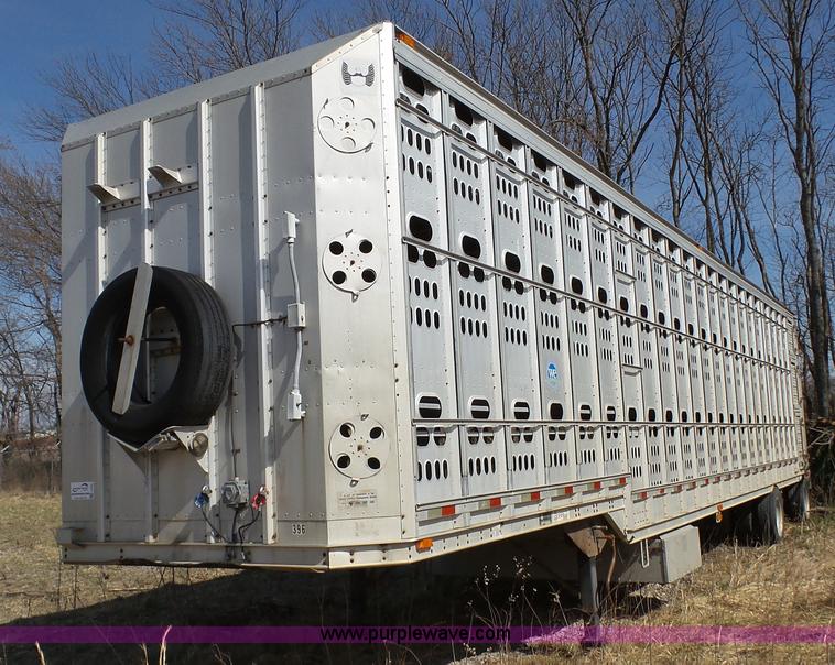 image for item J6266 1998 Barrett livestock trailer